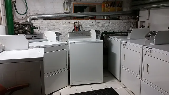 Rented by New York Realty Minimax Inc | media 56