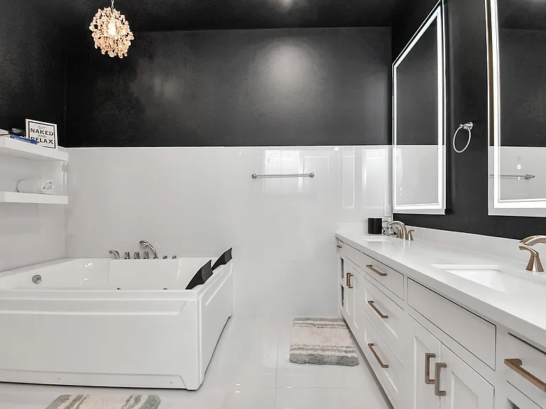 2303 Yupon St — Photo 36