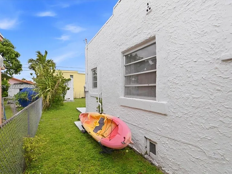 3645 SW 25th Ter — Photo 22