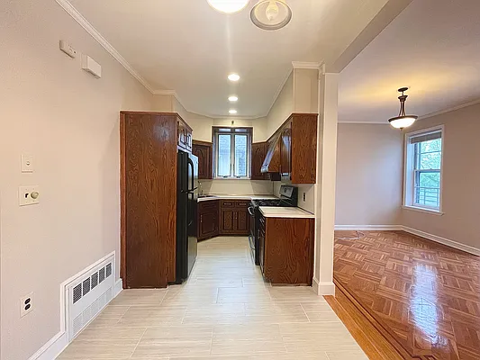 Rented by Compass | media 7