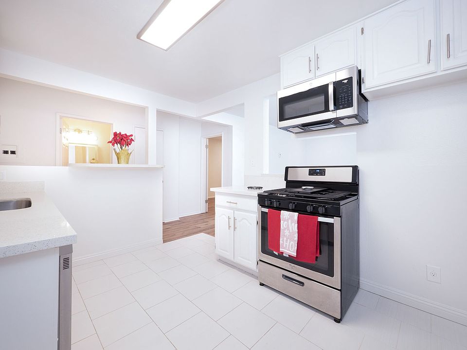 1st image of 3042 Livonia Ave #78-C2
