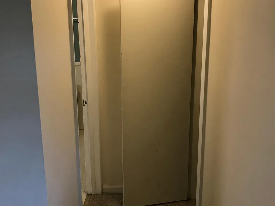 Hallway towards bathroom