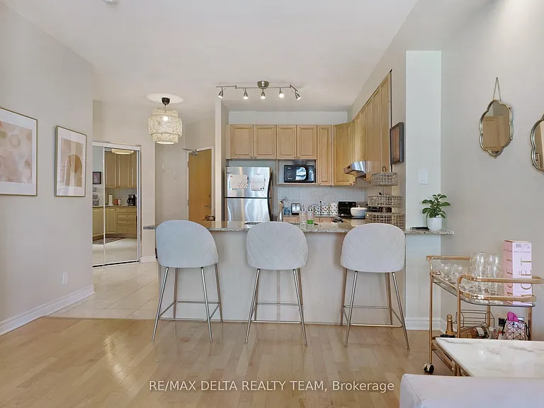 205 Bolton St #212 — Photo 7