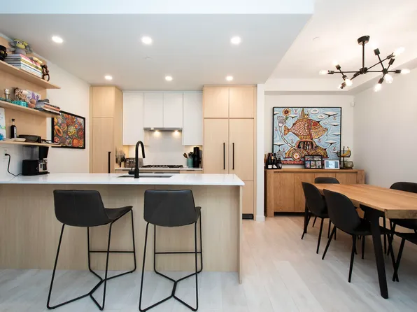 2045 Heritage Park Ln #118, North Vancouver, BC V7H 0B6