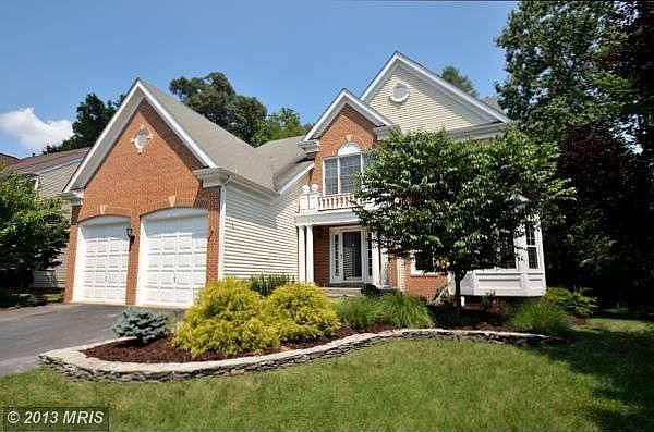 1st image of 2609 Holly Manor Dr