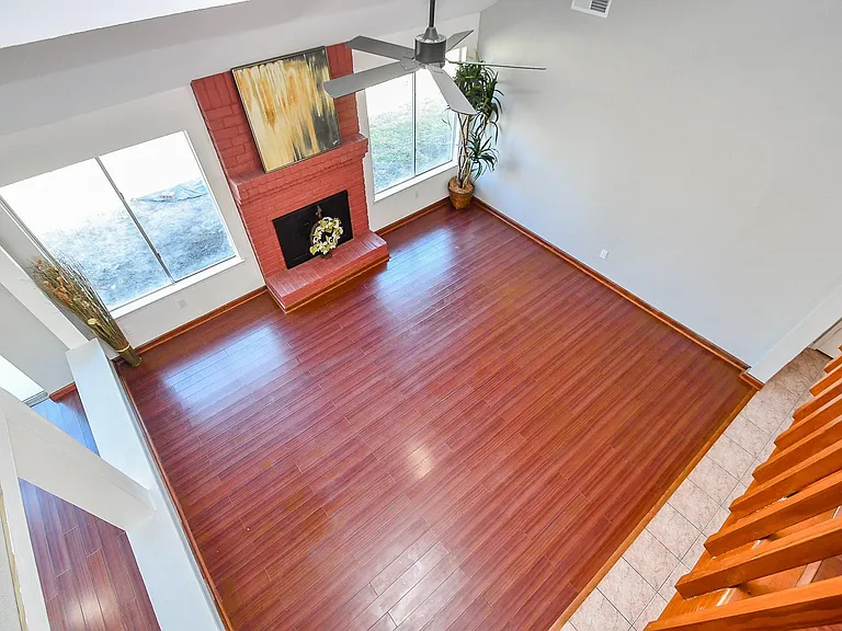 11414 Chariot Dr — Photo 9