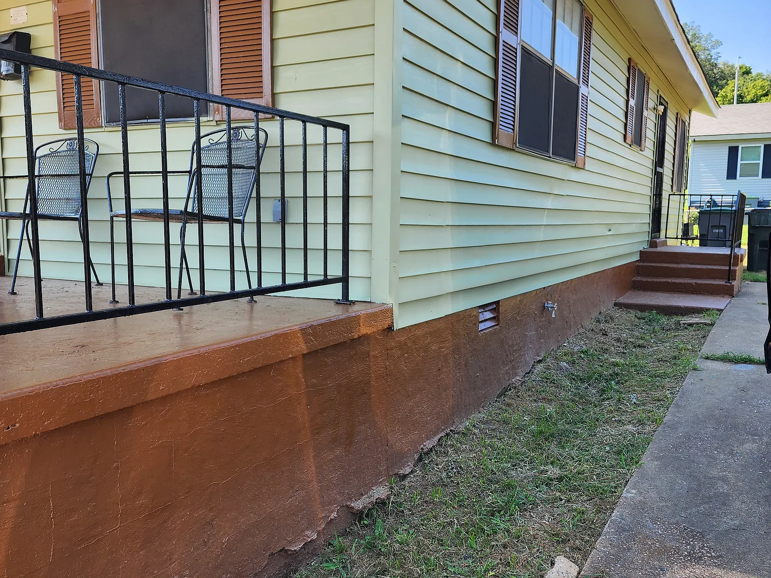 733 Lane Ave — Photo 3