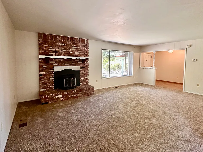 1815 Park St — Photo 11