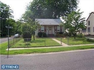 128 S Lippincott Ave, Maple Shade, NJ 08052