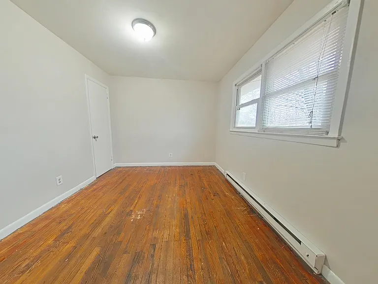 3401 Martin Ave — Photo 16