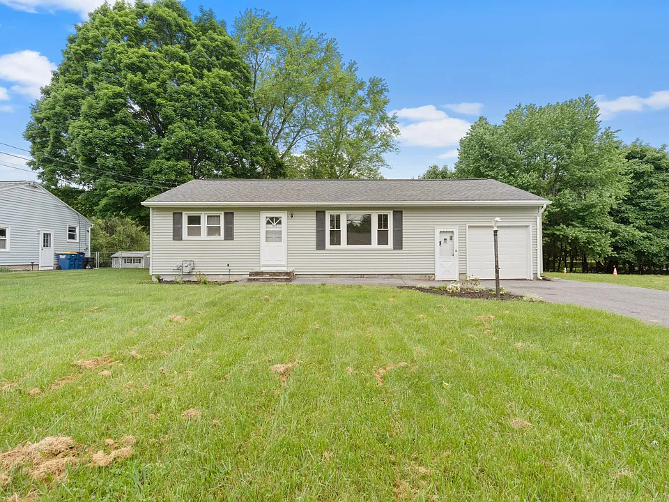 102 Oakridge Dr
