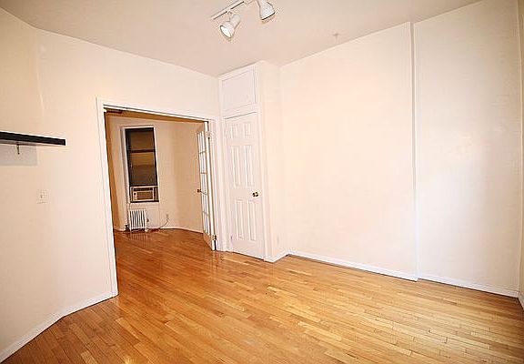 5th image of 251 W 18th St APT 3E
