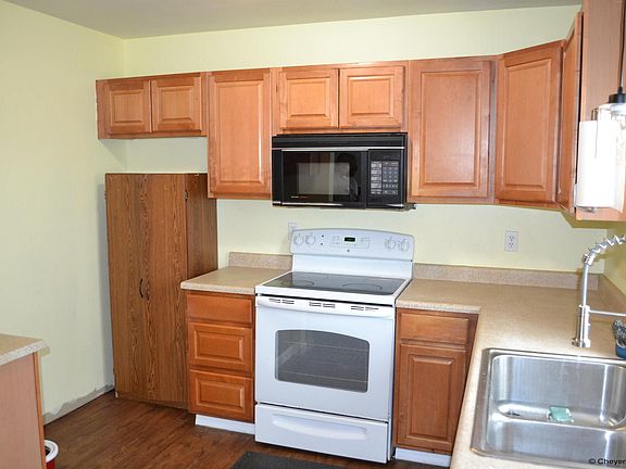 3rd image of 1205 Ashford Dr