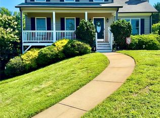 1688 Buffett Cir, Hickory, NC 28602