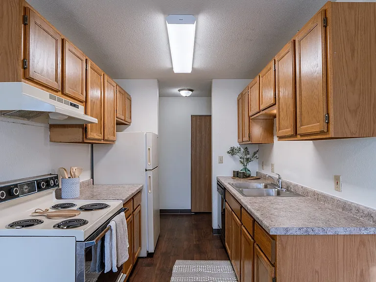 Fargo, ND Place One Apartments | Kitchen
