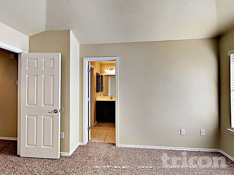 3846 Bogie Way — Photo 10
