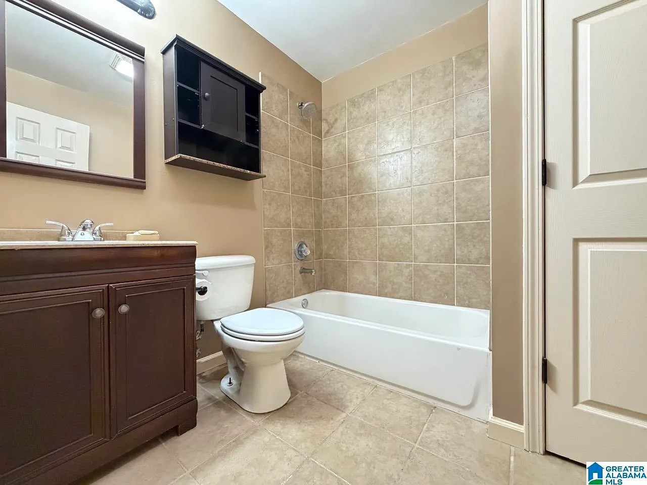 3 bed, 3.0 bath, $1,395 — Photo 4