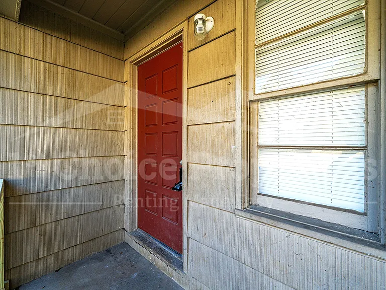 832 Alden Ave — Photo 6