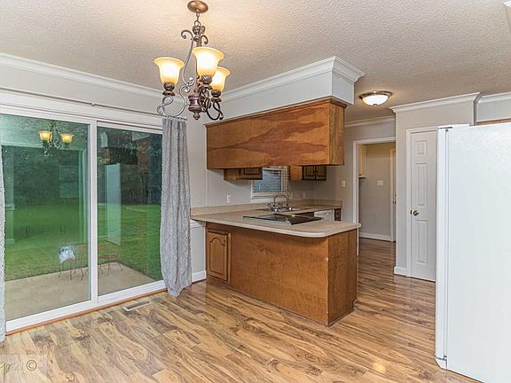 5th image of 311 Goldleaf Dr
