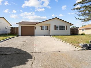 562 E Reeder Dr, Hermiston, OR 97838