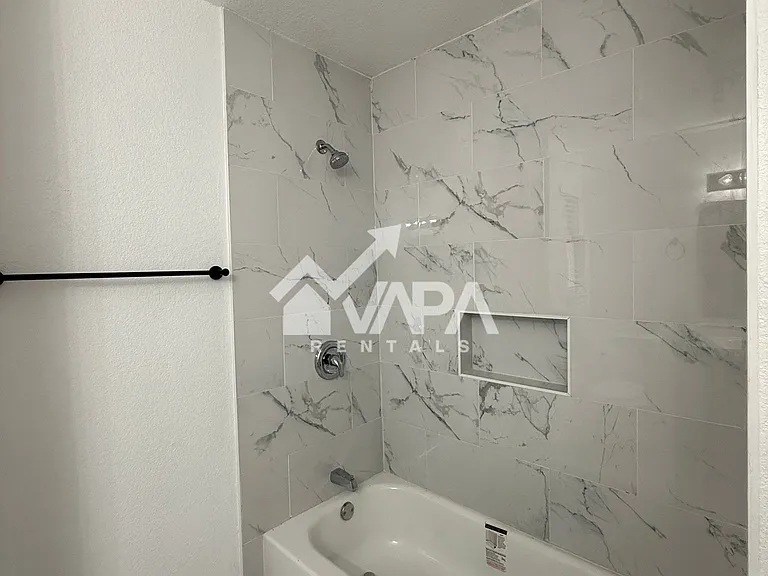 230 Craigmont Ln — Photo 13