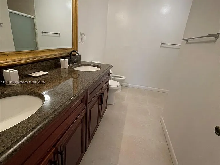 2718 S University Dr — Photo 4