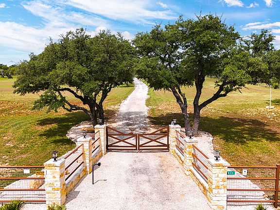 4th image of 2814 PANTHER HOLLOW DR