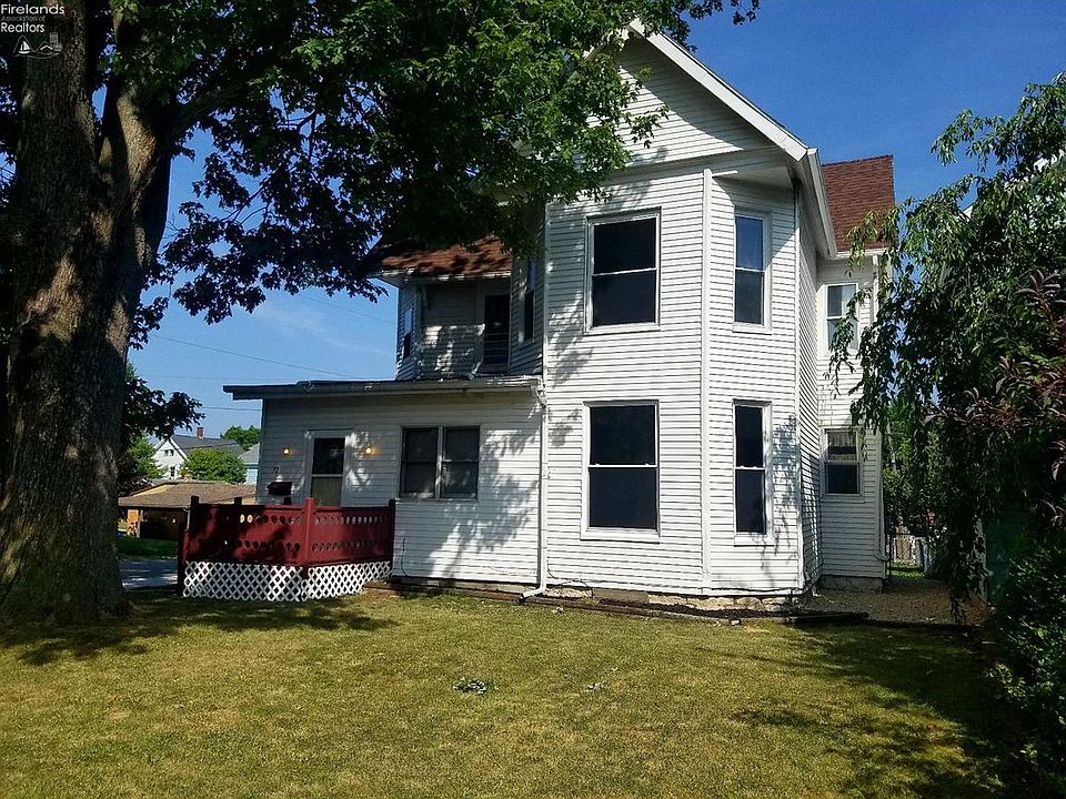1st image of 10 Grand Ave