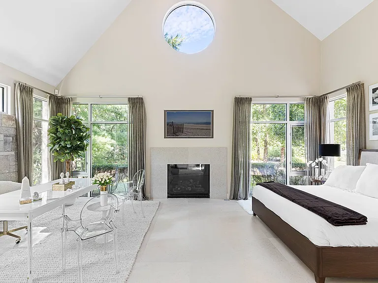 7 Rolling Wood Ln — Photo 17