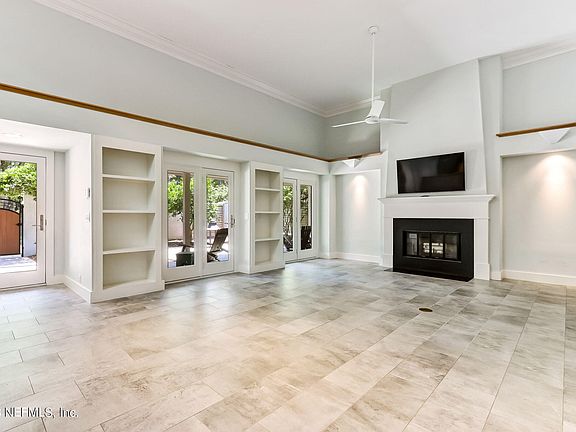 2nd image of 11 BUCKTHORNE Drive