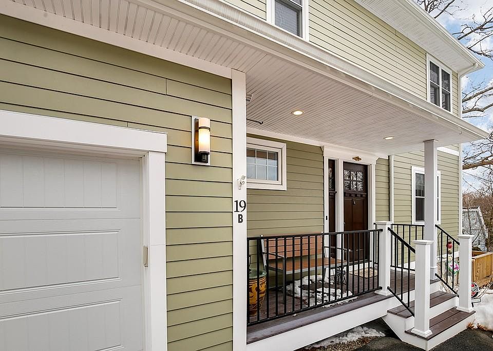 1st image of 19 Buena Vista St #B
