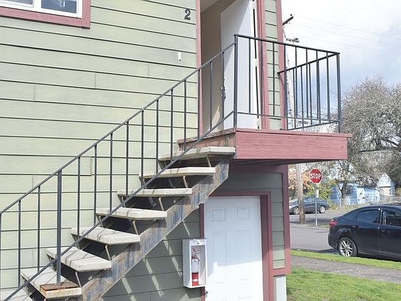 2nd image of 2600 NW Fillmore Ave APT 2