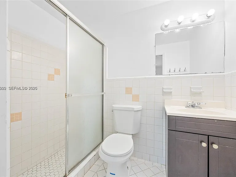 2072 NE 169th St #2 — Photo 9