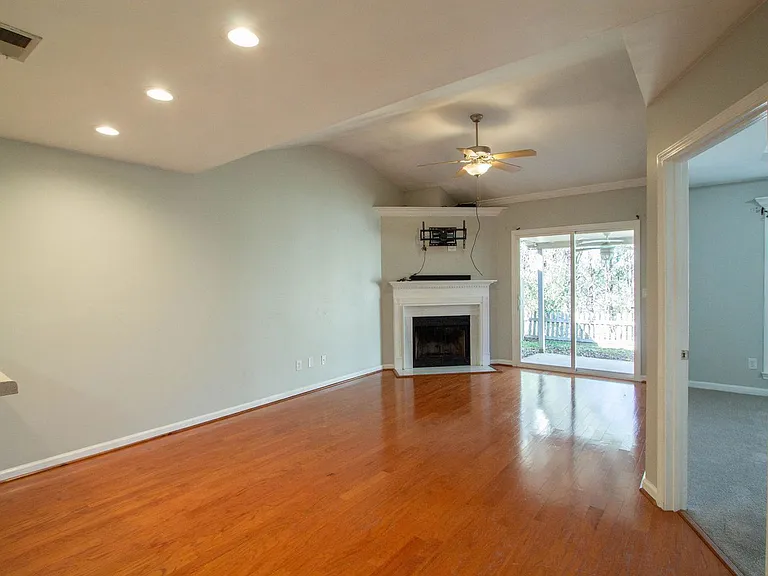 157 Hayesbury Ct — Photo 13