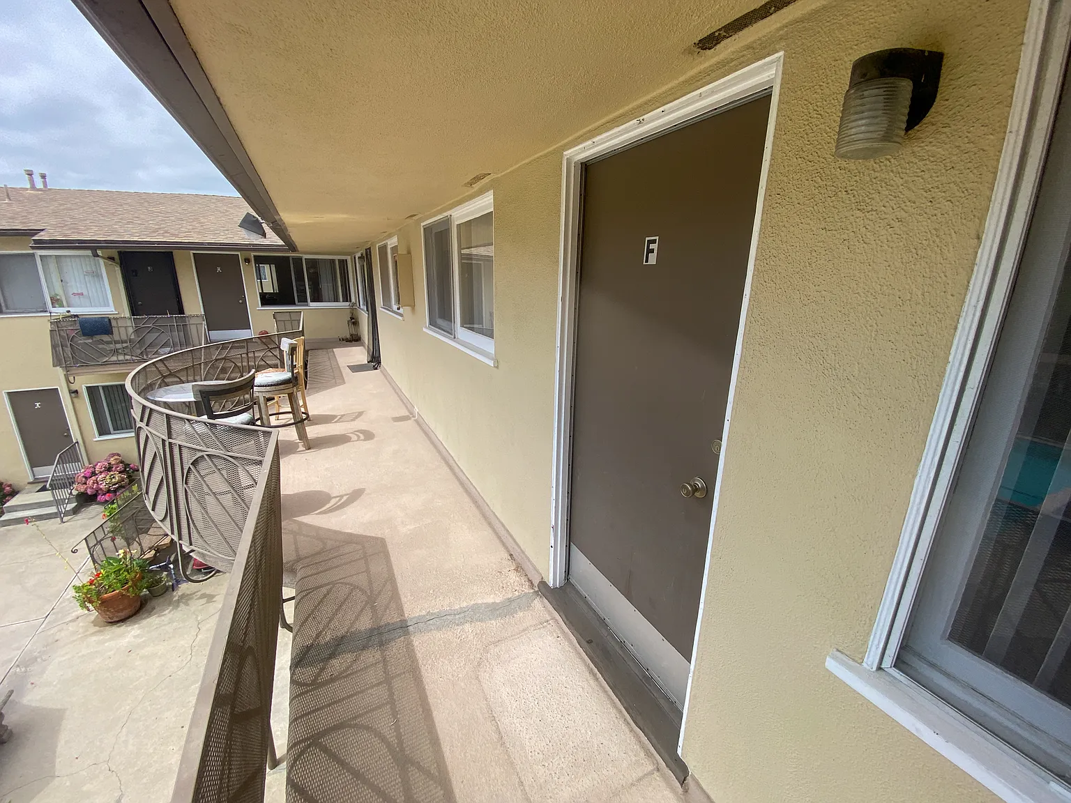 1 bed, 800 sqft, $2,150 — Photo 3