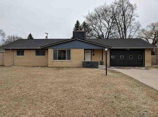 4629 Wolverine Dr, Saginaw, MI 48603
