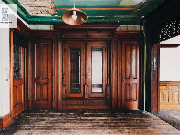 298 Park Place image 1 of 13