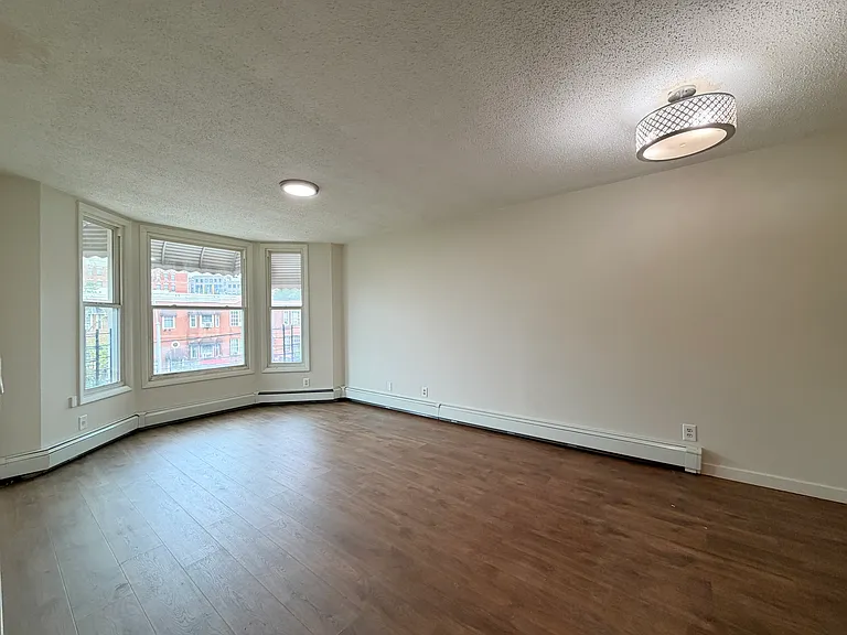 1029 Kelly St #2 — Photo 8