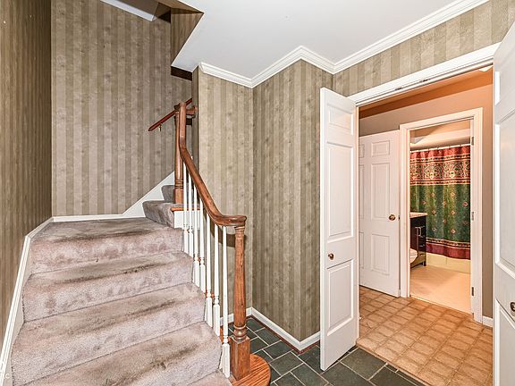 5th image of 4020 E 71st St