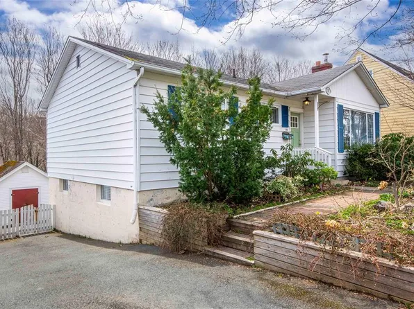 151 Topsail Road, St John's, NL A1E2B2