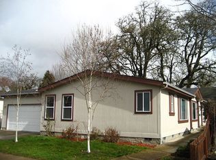 1045 Oak Meadows Pl, Springfield, OR 97477