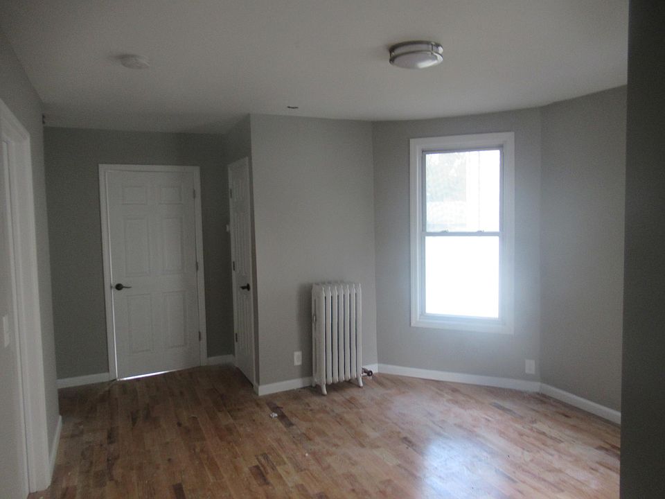 1st image of 294 N Park St #1