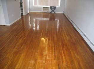 21-16 33rd St #3, Astoria, NY 11105