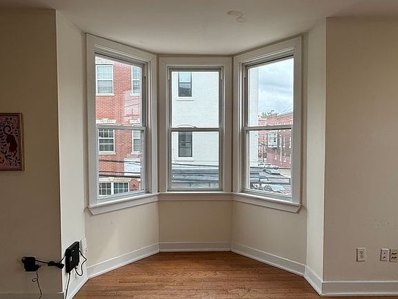 4th image of 1617 W Montgomery Ave #2