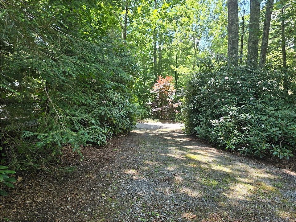 1st image of 449 Windridge Road