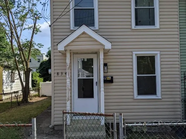 834 W 2nd St, Florence, NJ 08518