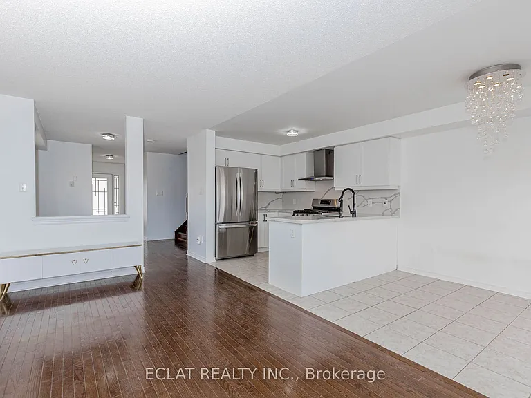 2 Lancaster Ct — Photo 12