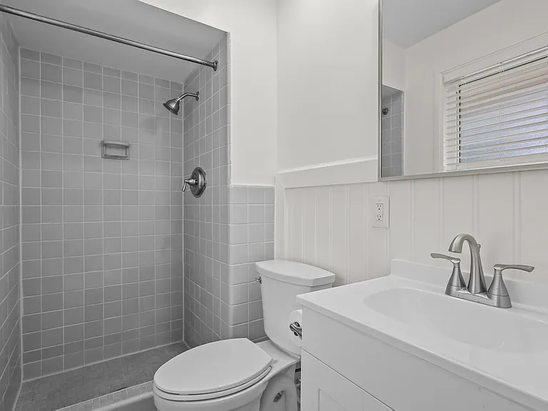 557 Kell Rd — Photo 24