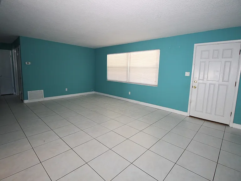 1309 Viewtop Dr — Photo 7
