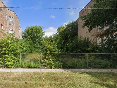 (Undisclosed Address), Chicago, IL, 60637